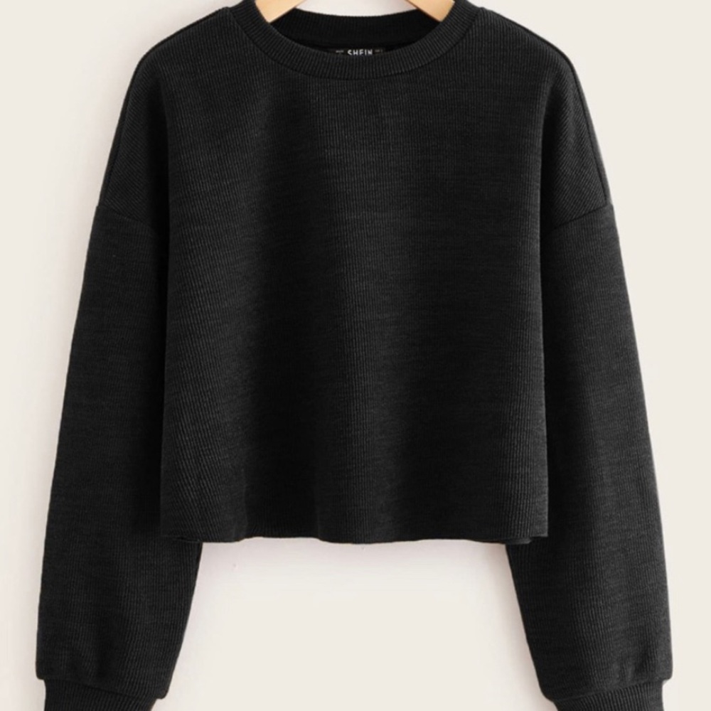 Shein black ribbed crop top. Size medium.